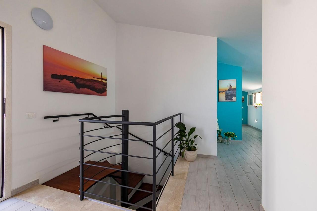 Brezza Salina Bed & Breakfast Torre Nubia Bagian luar foto